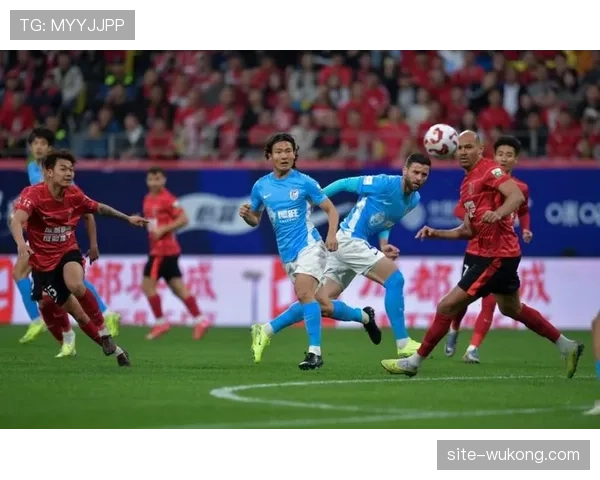 大连英博客场取分能力提升 连续击败强敌显黑马本色 大连英博客场取分能力提升 连续击败强敌显黑马本色